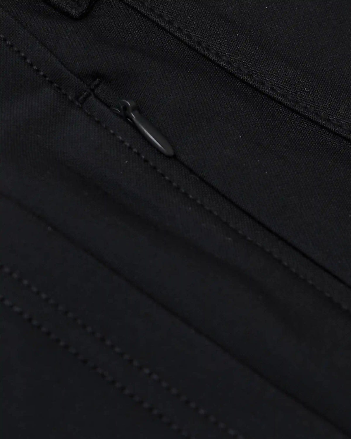 Black Commuter Short